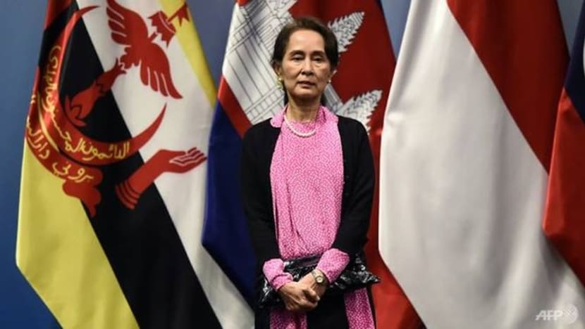 Paris tarik balik gelaran kehormat Aung San Suu Kyi