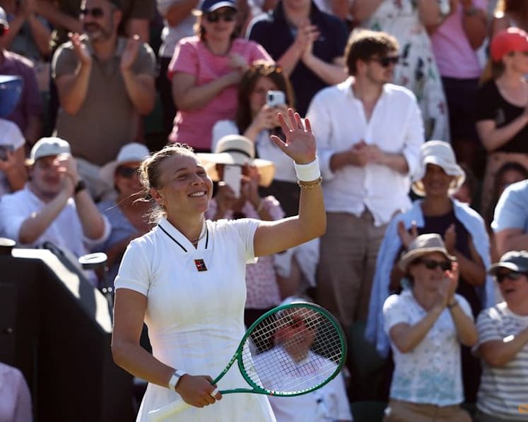 Anisimova and Fritz through as Americans sparkle at Wimbledon