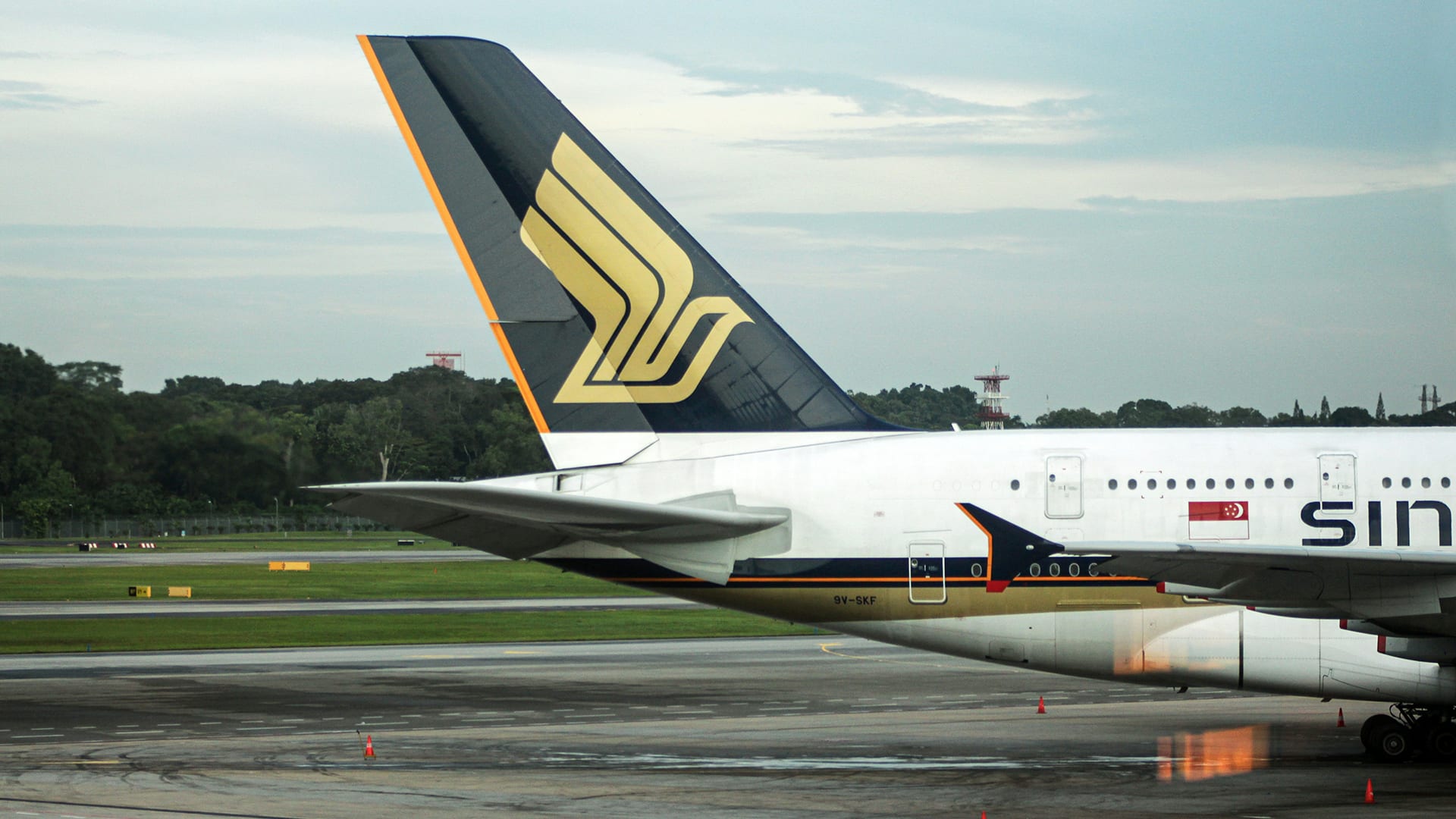 Public Holidays In Singapore 2025: Best Days To Take Leave & How To  Maximise The 4 Long Weekends - 8days