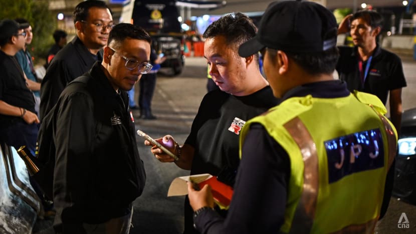 Nearly 1,500 Singapore drivers fined under Malaysia’s VEP scheme since Jul 1; penalties top US$100,000 Nearly 1,500 Singapore drivers fined under Malaysia’s VEP scheme since Jul 1; penalties top US$100,000