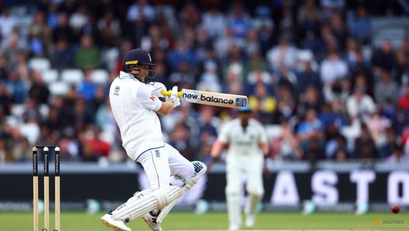 Brilliant Duckett ton steers England to exhilarating India win