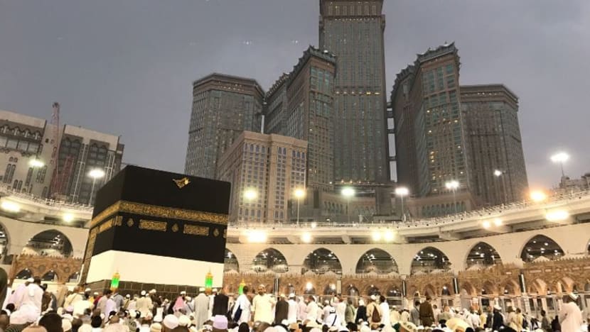 Jemaah haji berkumpul di Arafah untuk wukuf Jemaah haji berkumpul di Arafah untuk wukuf