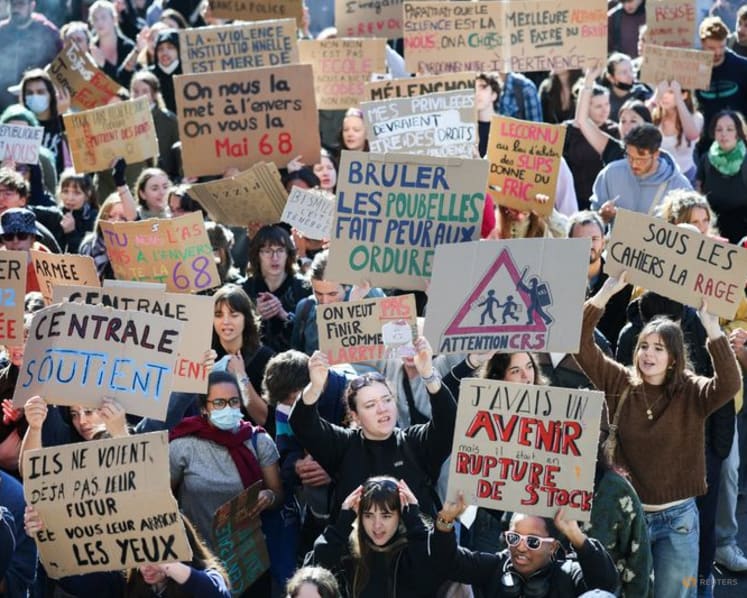 High school students to turn out for new protests across France