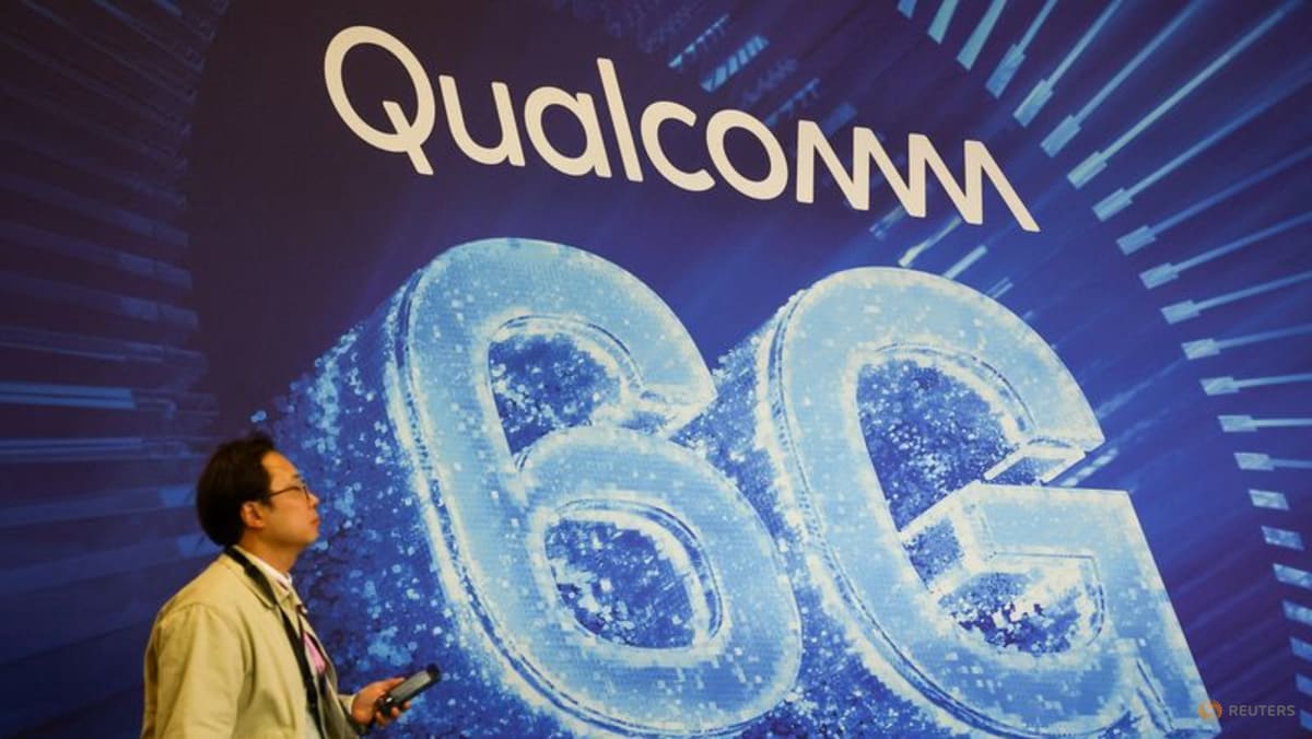 Qualcomm quarterly forecast underwhelms, but signs of market recovery lift shares