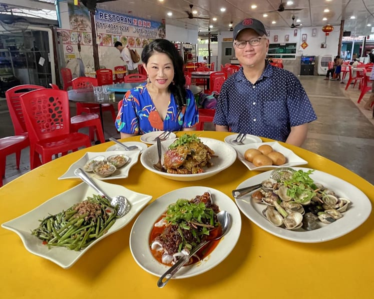 JB food guide: Actual hidden gem seafood in an Orang Laut village and rustic cafe under the trees