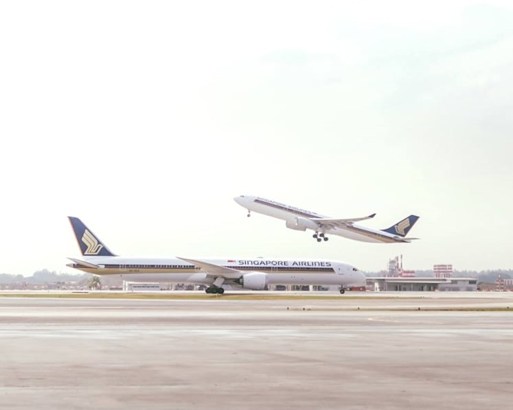 Can Singapore Airlines overtake Qatar Airways as world's best airline?