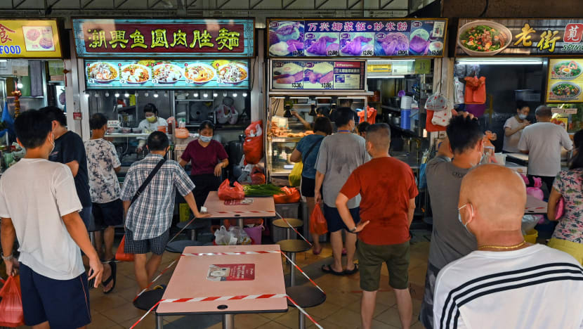 'Selective' checks on Covid-19 vaccination status to be conducted at hawker centres, coffee shops