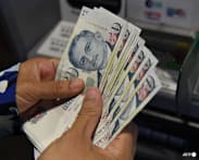 Jail for Malaysians who entered Singapore repeatedly to withdraw S$1 million in total for syndicate