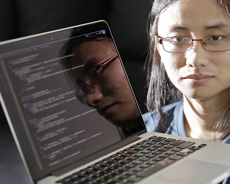 Craftsman who enjoys the nitty-gritty of coding