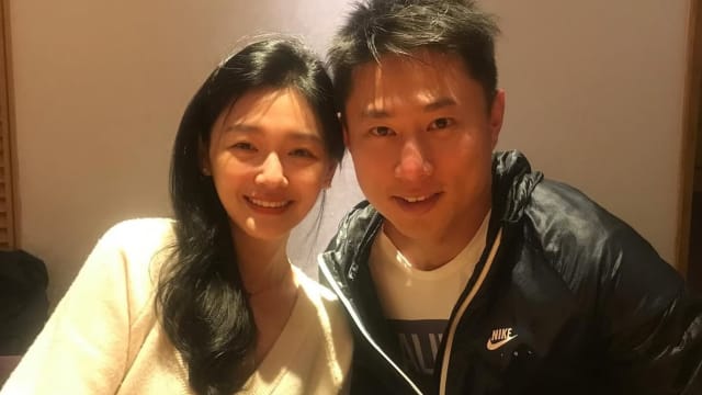感性发长文，小刀追忆大S过往2暖举
