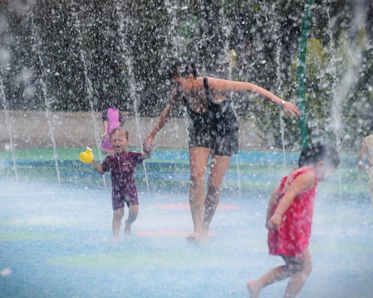 A time to chill as S’poreans beat the heat