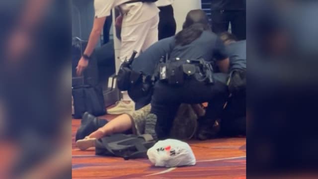 42岁女子涉辱骂公务员 樟宜机场内被警方制伏逮捕