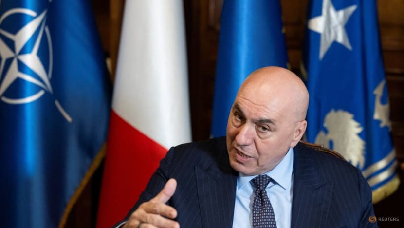 Italy says Britain is not sharing technology on fighter project