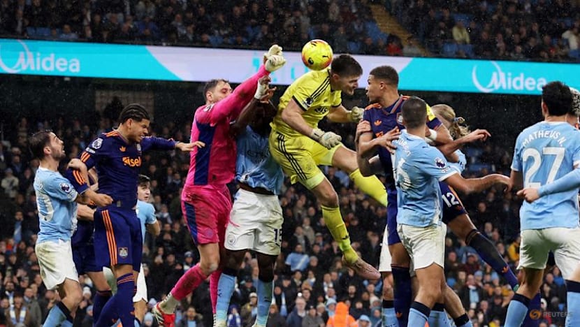 O'Reilly double gives Man City win and turns heat on Arsenal