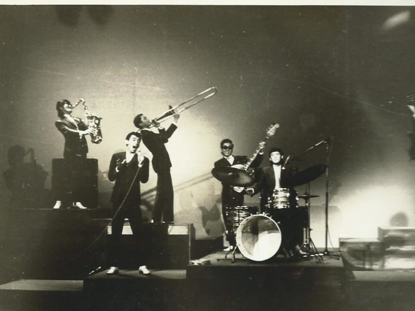 Veteran pop band The Silver Strings back again