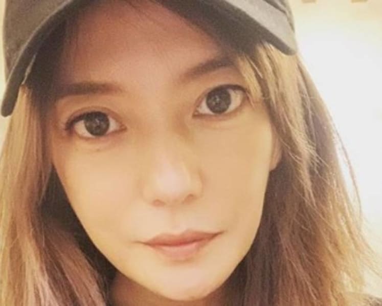Vicki Zhao deletes photos of husband from social media, faces rumours of marital problems