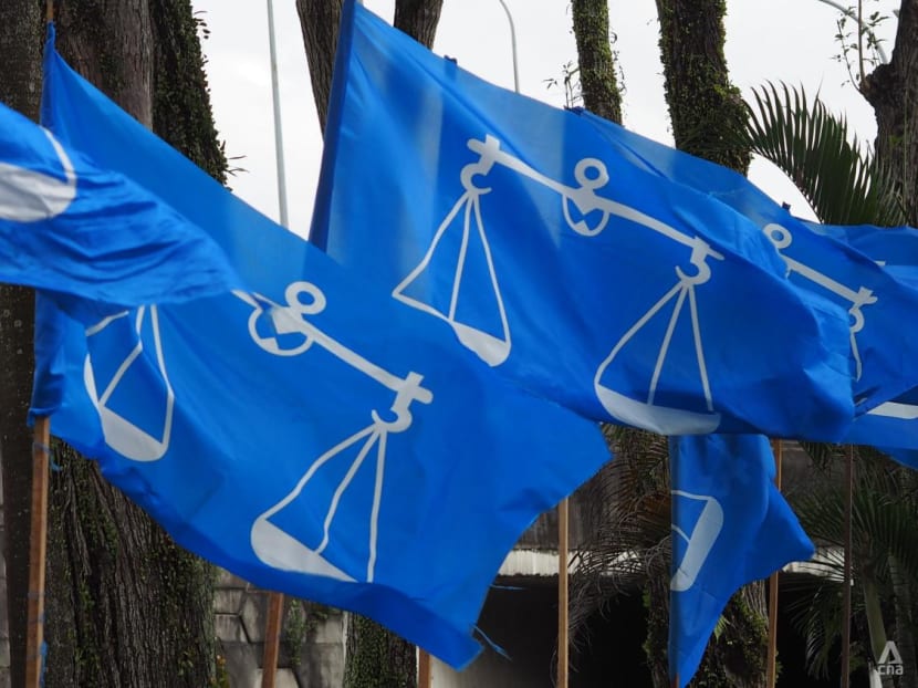 Barisan Nasional unveils candidates for Malaysia election, drops several ministers Barisan Nasional unveils candidates for Malaysia election, drops several ministers