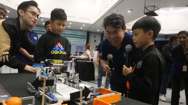 第25届全国机器人竞赛吸引2500名学生参加