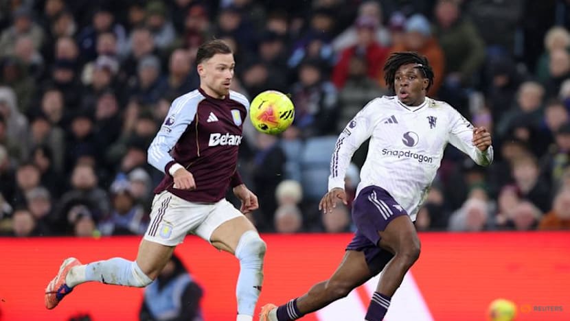 Superb Rogers double gives Aston Villa 2-1 win over Man United