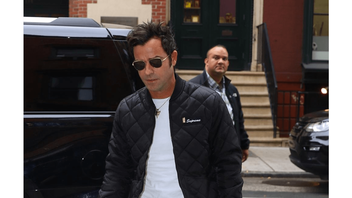 Justin Theroux secures temporary restraining order 8days