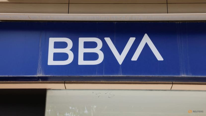 Spanish bank BBVA tells wealthy clients to invest in bitcoin