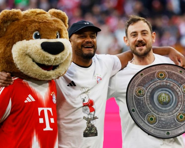 Season far from over for treble-chasing Bayern, warns coach Kompany