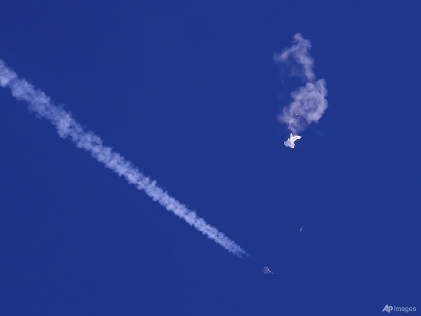 As jets closed in on China balloon, hobbyists were listening As jets closed in on China balloon, hobbyists were listening