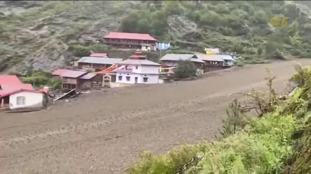 印度北部暴雨成灾引发山洪 至少四人死亡