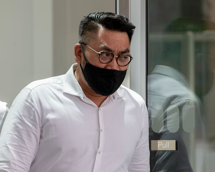 Limo driver jailed for slashing friend’s husband who shattered his car windscreen