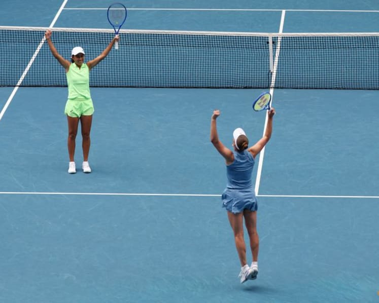 Mertens and Zhang win Australian Open women's doubles crown