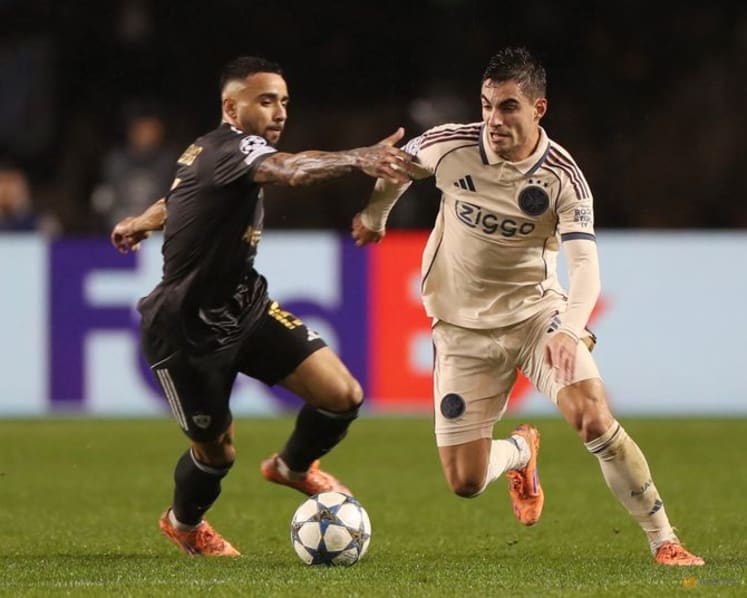 Ajax earn first Champions League points in win at Qarabag, Villarreal beaten by Copenhagen