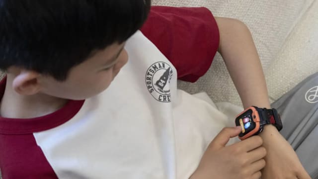 儿童智能手表成家长新选择 兼顾定位联络和使用管控