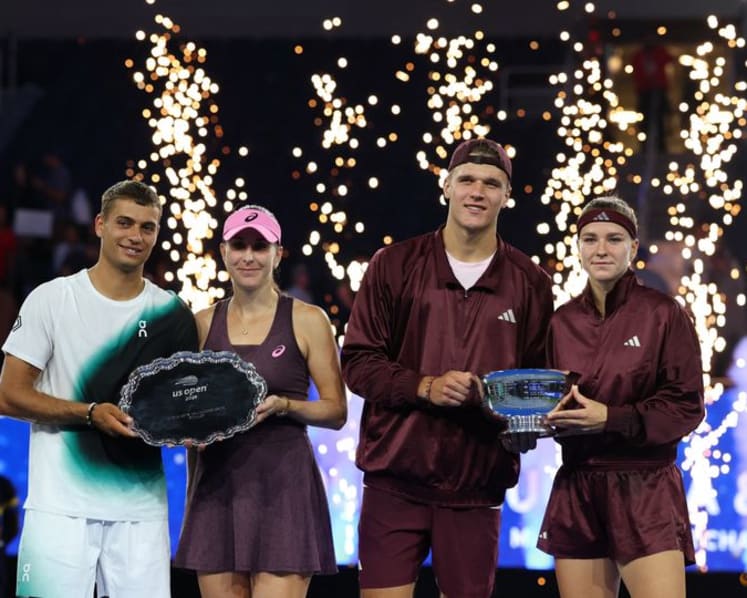 Muchova and Mensik win US Open mixed doubles title