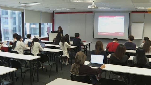 商务中文热度上升 受访学院：金融相关课程最受青睐