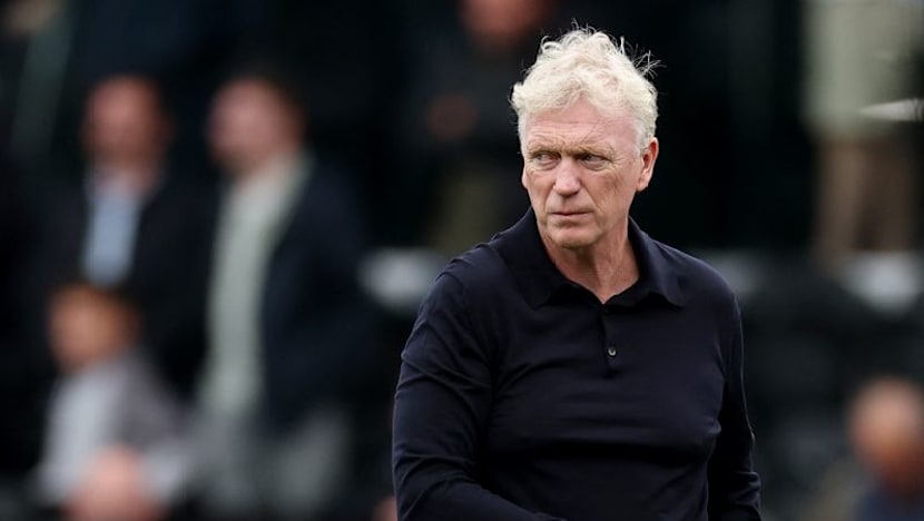 Moyes laments Everton's 'real small squad' after frustrating transfer window thumbnail