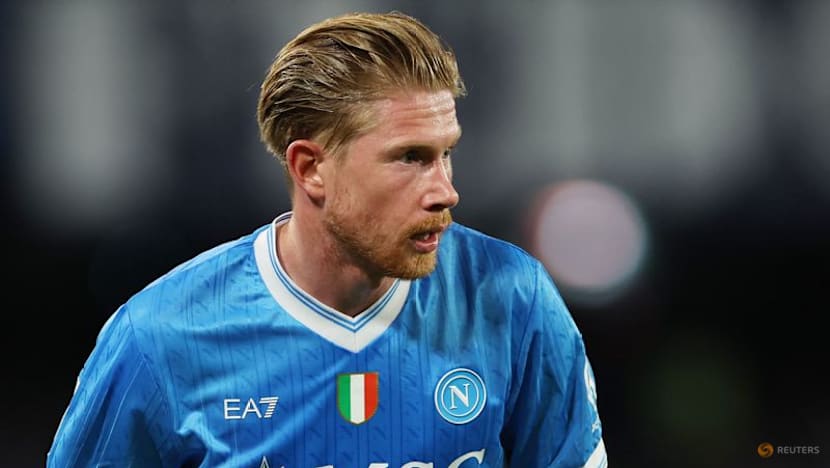 Napoli delay Inter's title celebrations with 4-0 win over Cremonese