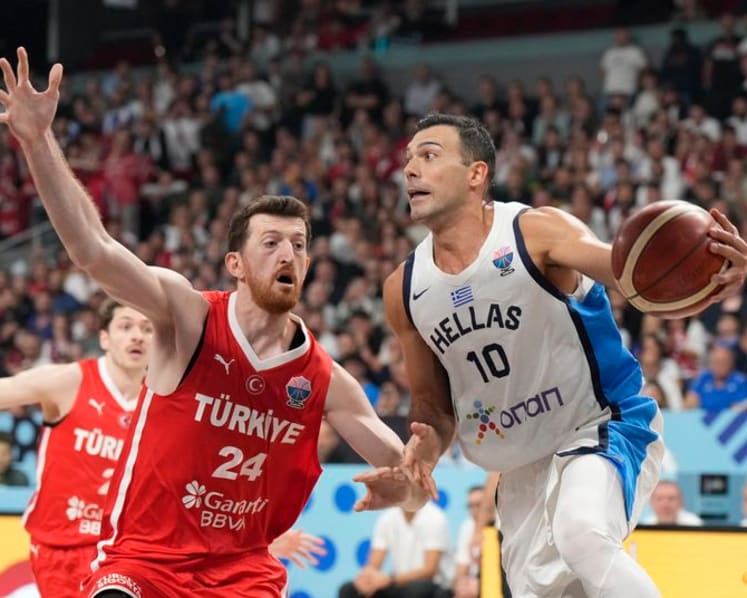Turkey thrash Greece to reach Eurobasket final