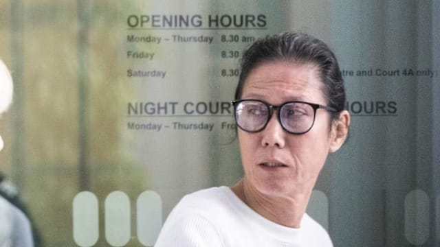 德士内与女友争吵并勒司机颈部 醉汉坐牢三个月