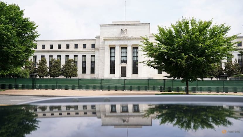 Fed resumes easing path, other major central banks on hold
