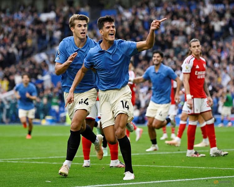 Arsenal crash to defeat at Brighton, Tottenham gloom deepens