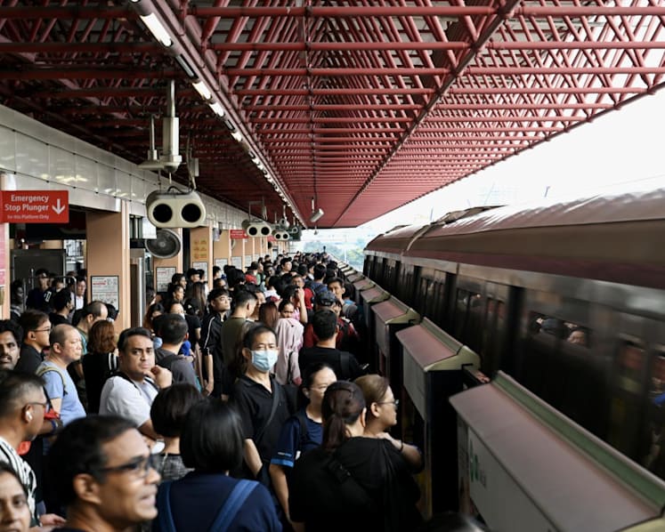 MRT reliability in last 12 months falls to its lowest level since 2020