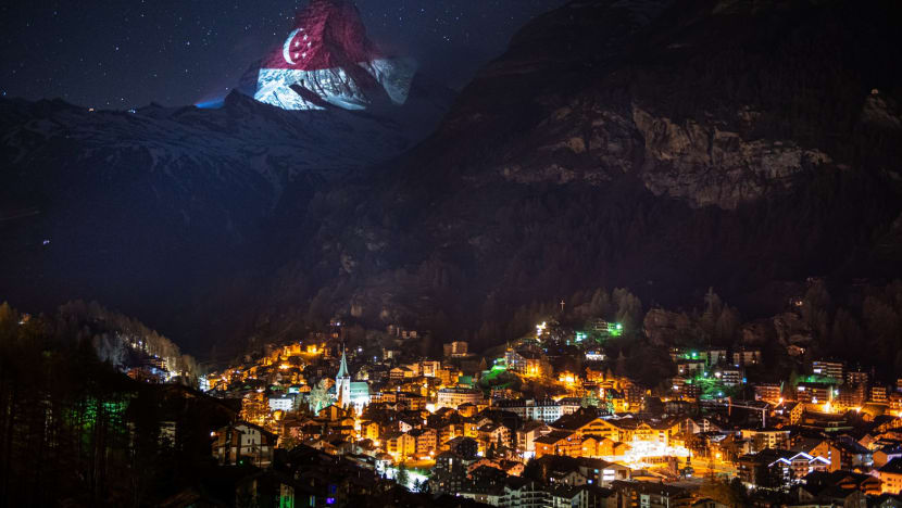 Covid-19: Singapore’s flag projected on the Matterhorn in the Swiss Alps in sign of solidarity