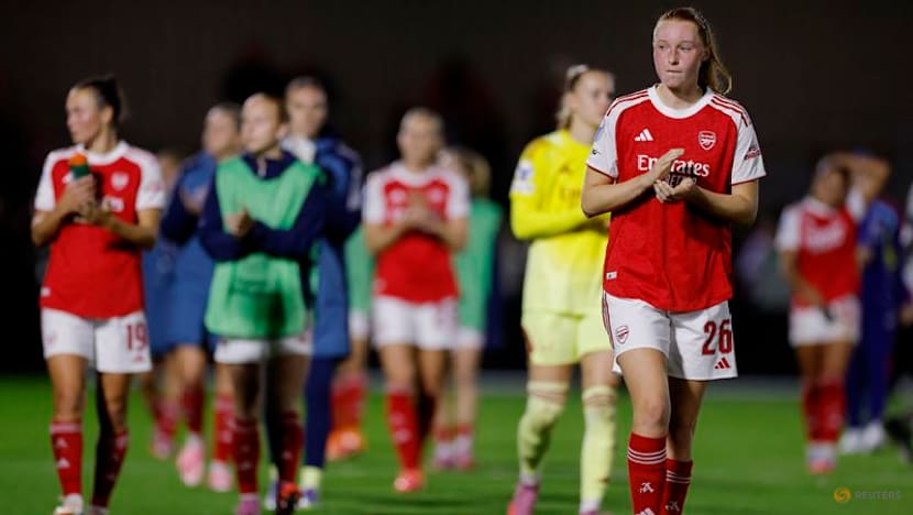 Liverpool's Fisk replaces injured Reid in England squad