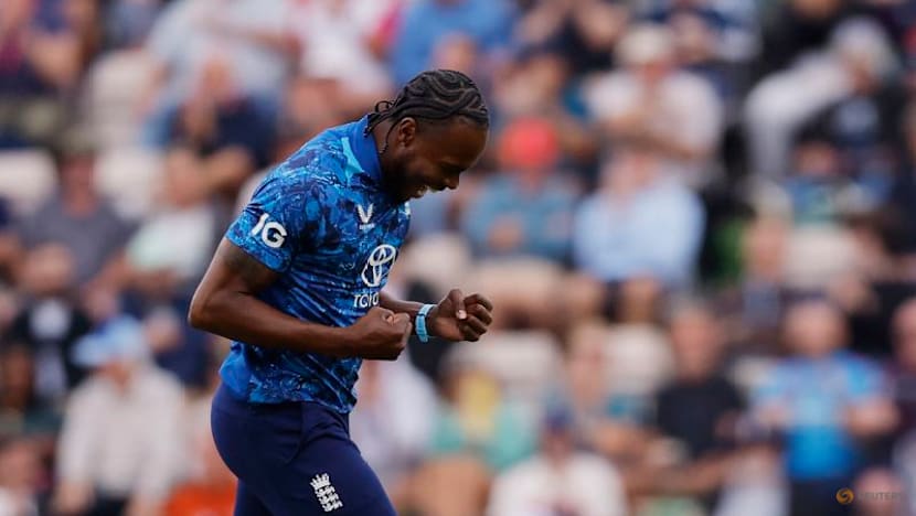 England thrash South Africa by record 342 runs in third ODI