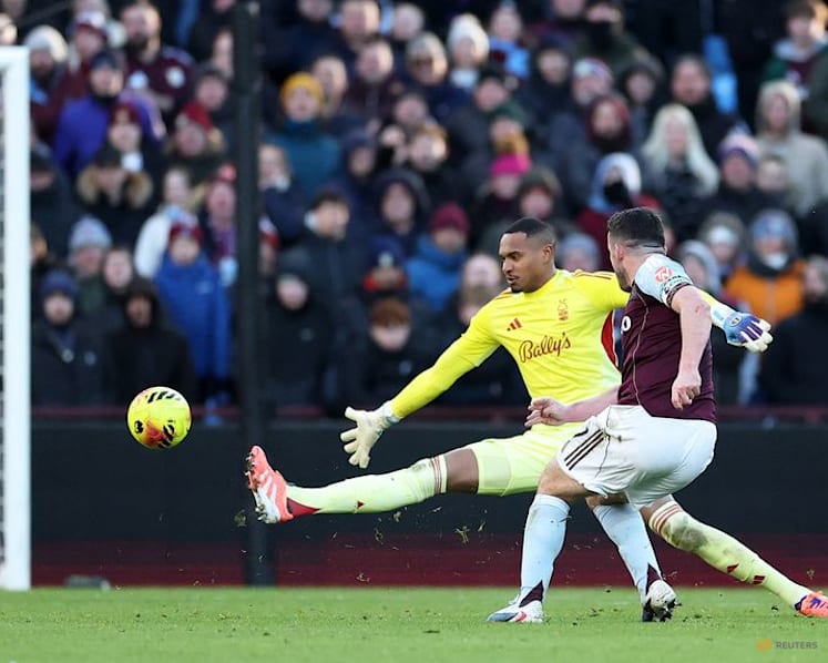 Arsenal strengthen Premier League grip, Villa surge into second as Wolves finally win