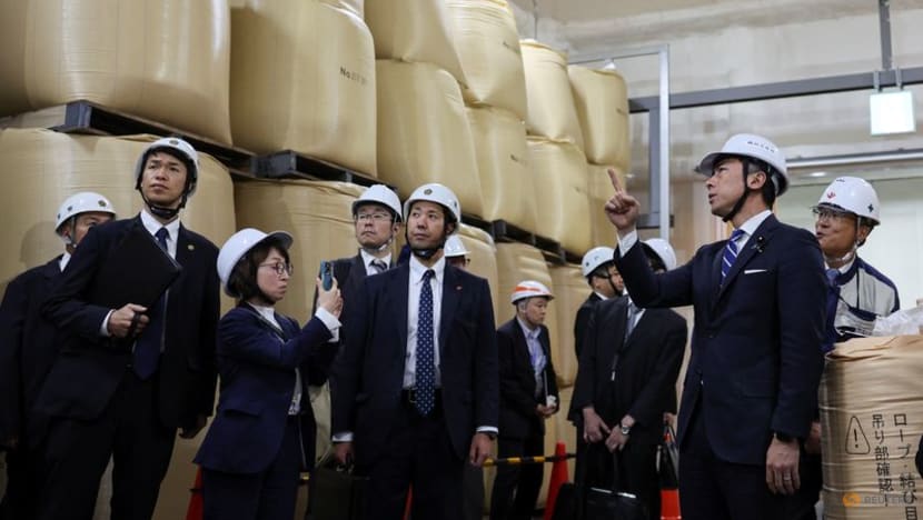 Japan to release 200,000 more tons of emergency rice to curb prices Japan to release 200,000 more tons of emergency rice to curb prices