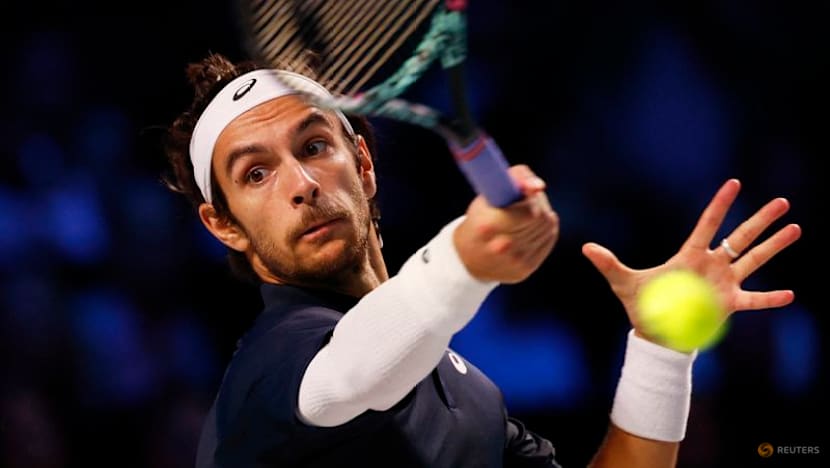 Sinner sets up Vienna final with Zverev