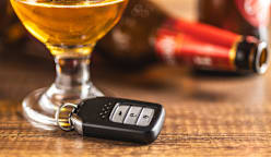 மது போதையில் வண்டியை ஓட்டியதாக 20 பேர் மீது குற்றச்சாட்டு