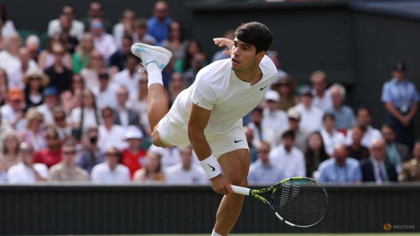 Dominant Alcaraz blows away Djokovic to retain Wimbledon title Dominant Alcaraz blows away Djokovic to retain Wimbledon title