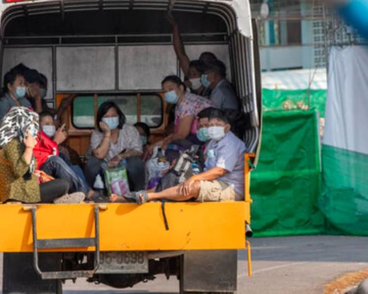 Thailand reports 527 new COVID-19 cases, limits travel